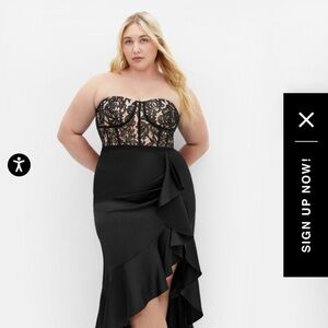 Elegant Black Lace Strapless Dress